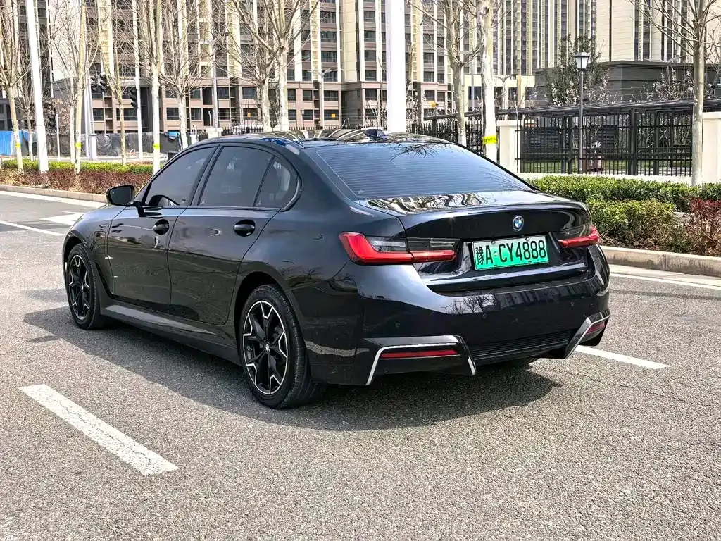 BMW i3 2025 из CN, фото 6