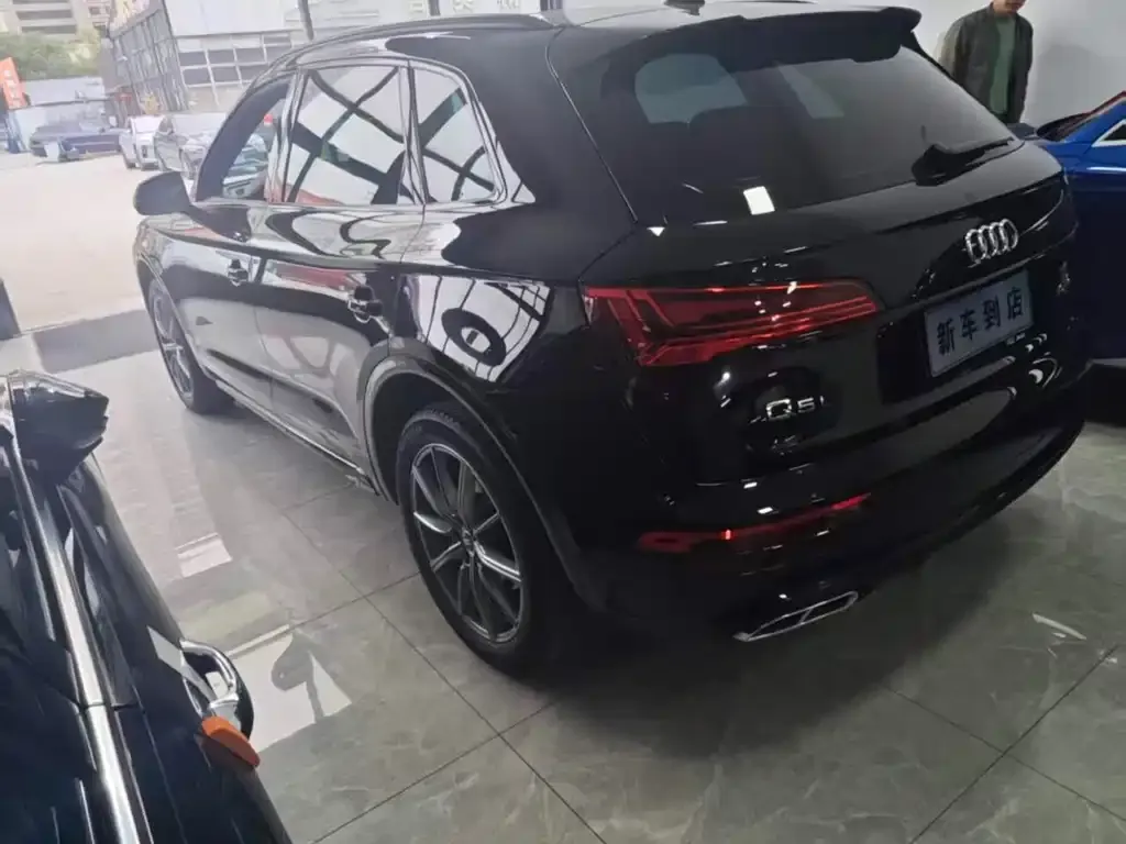 Audi Q5L 2023 из CN, фото 4