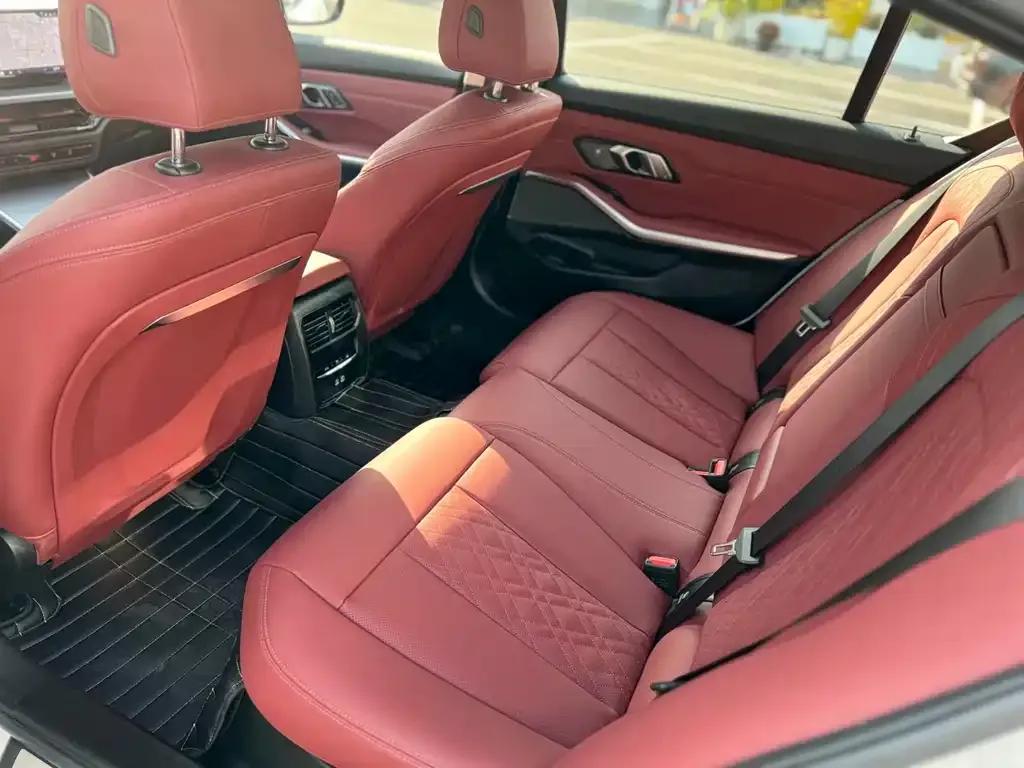 BMW 3 Series 2025 из CN, фото 6