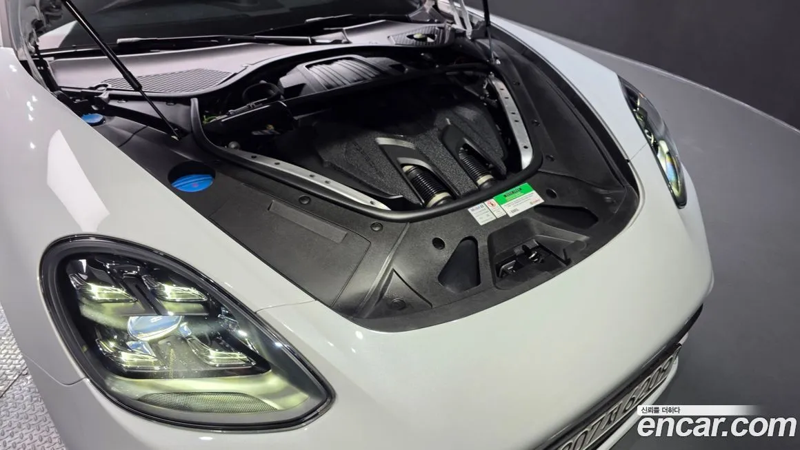 Porsche Panamera 2022 из KR, фото 2