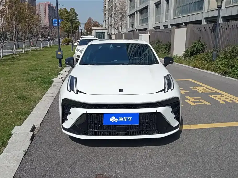 Lynk & Co 03 2024 из CN, фото 10