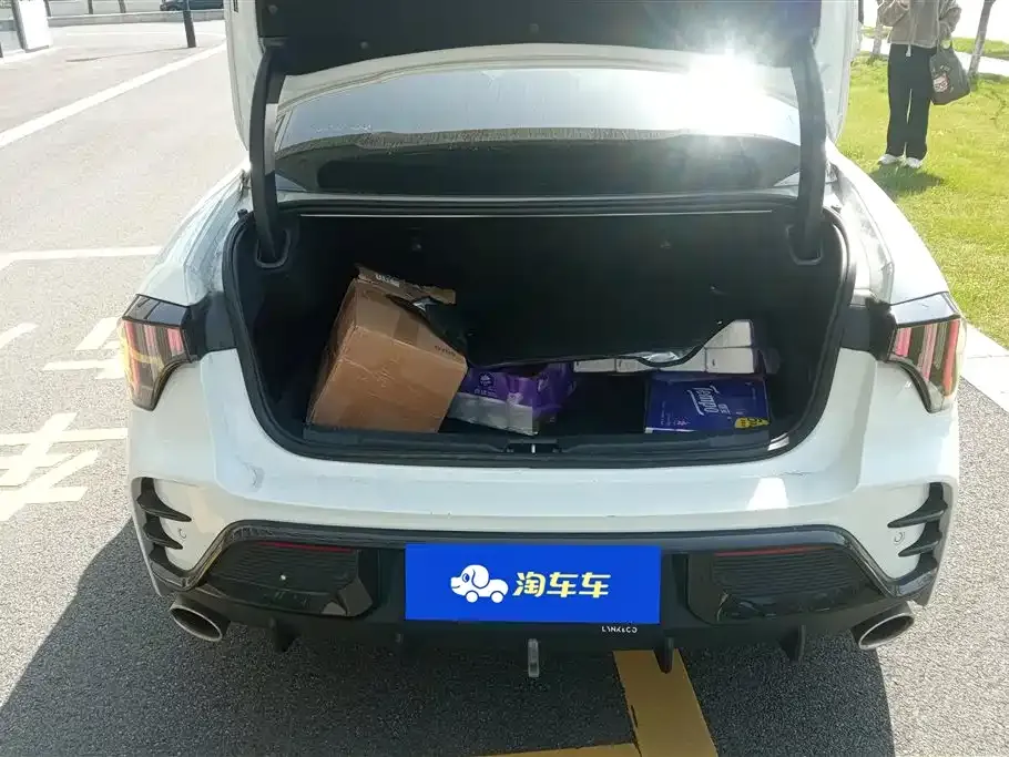 Lynk & Co 03 2024 из CN, фото 8