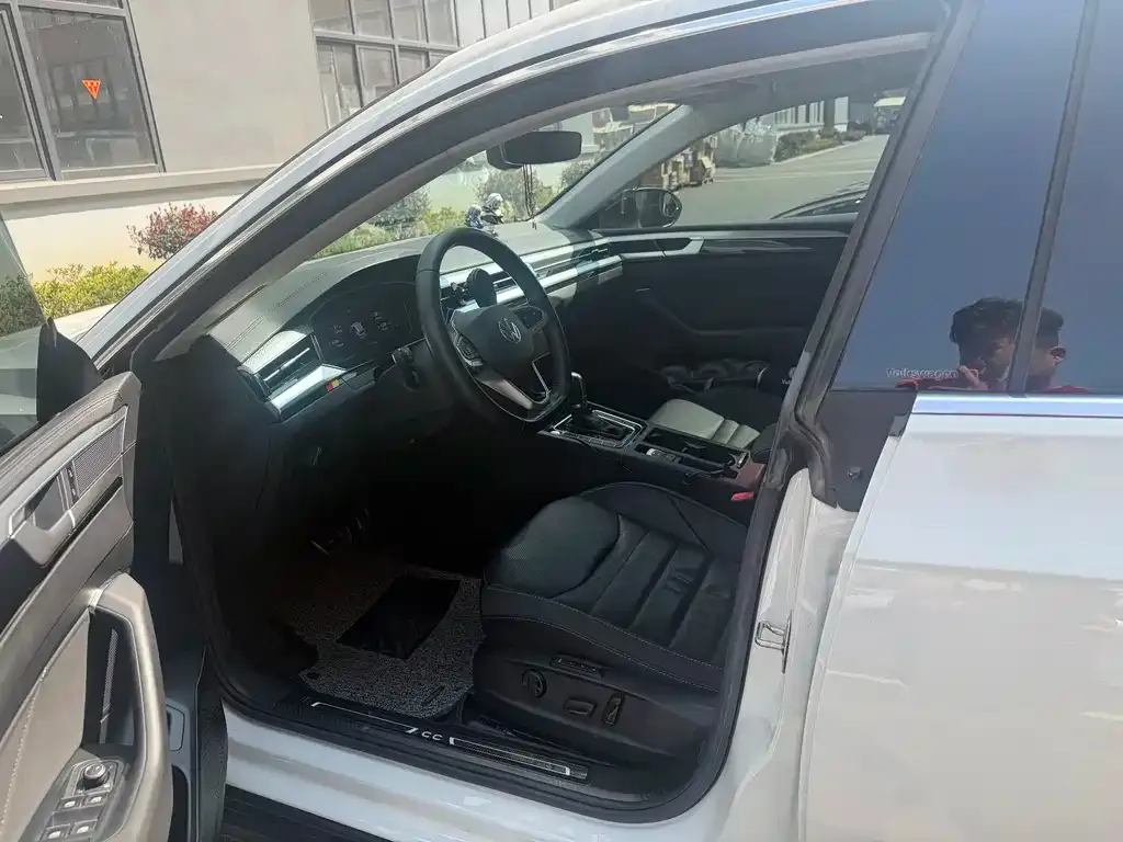 Volkswagen CC 2022 из CN, фото 5