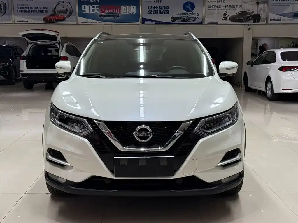 Nissan Qashqai — фото 7