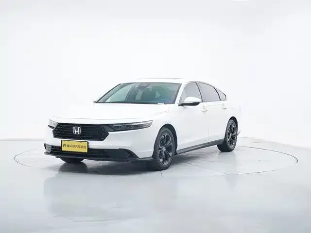 Honda Accord — фото 1