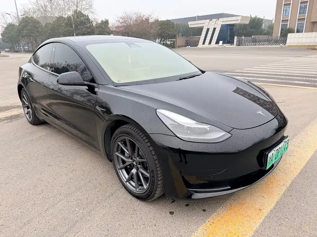 Tesla Model 3 — фото 5