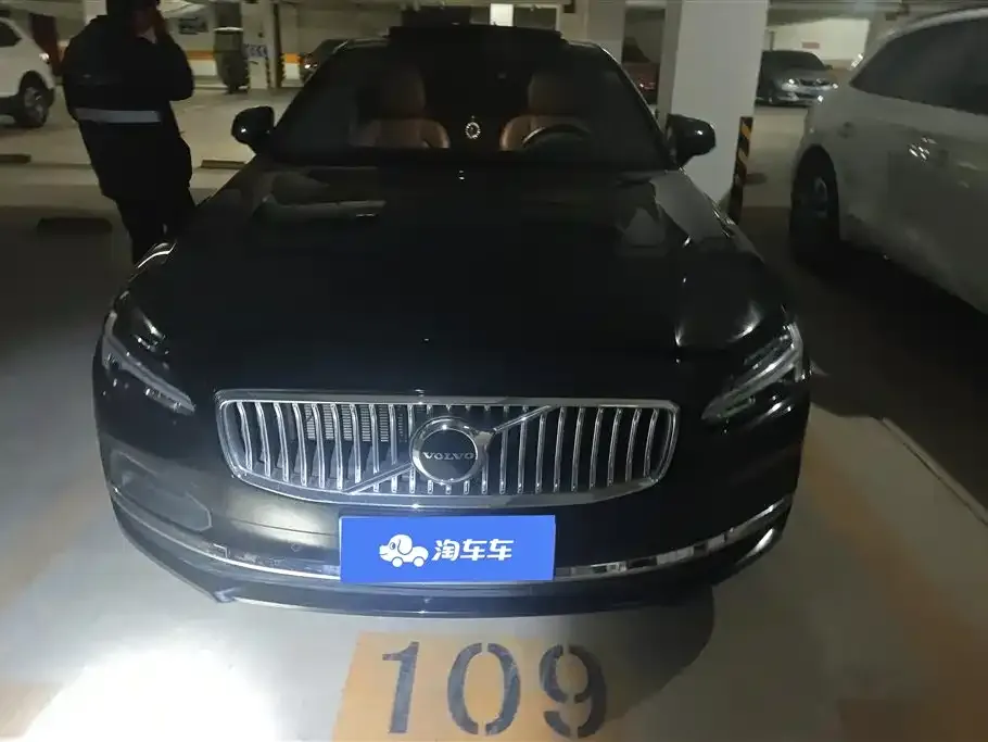 Volvo S90 2024 из CN, фото 4