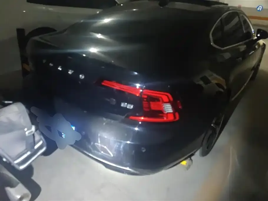 Volvo S90 2024 из CN, фото 2