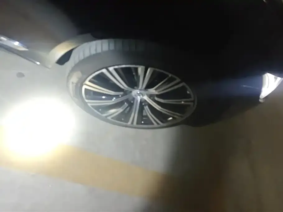 Volvo S90 2024 из CN, фото 5