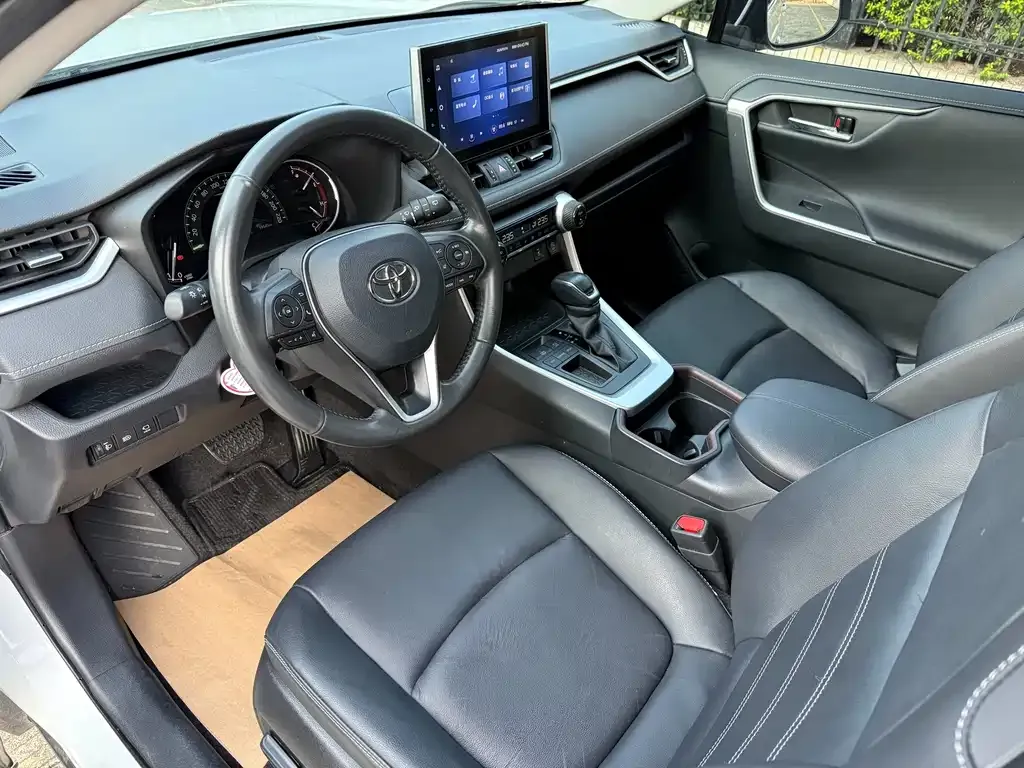 Toyota RAV4 2021 из CN, фото 5