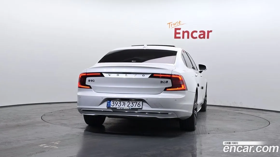 Volvo S90 2023 из KR, фото 8