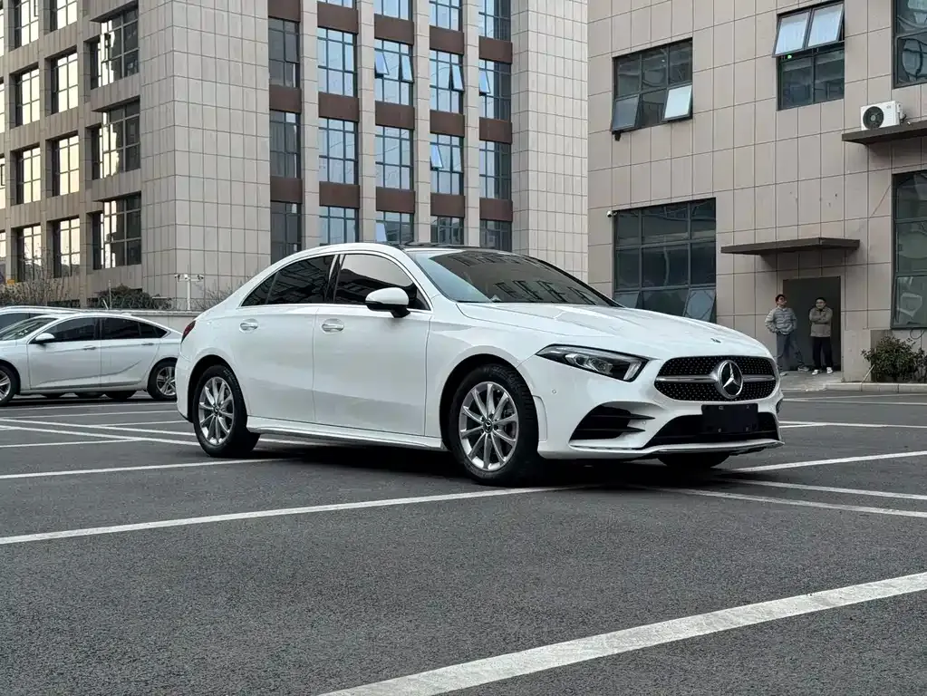 Mercedes-Benz A-Class — фото 8