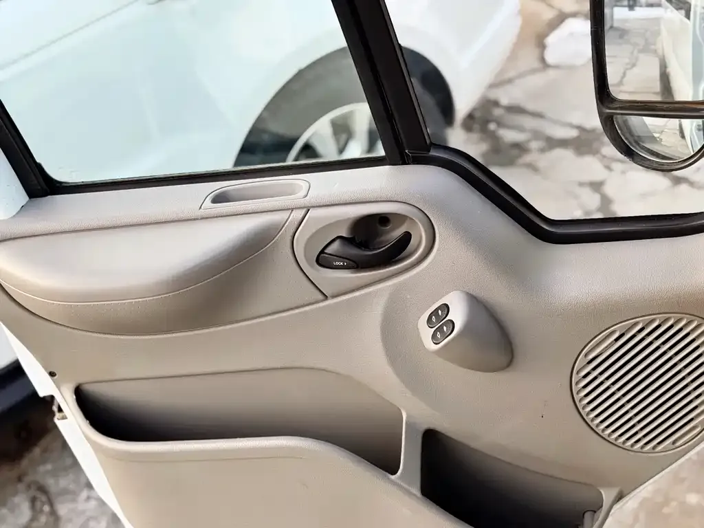 Ford Transit Custom 2021 из CN, фото 8