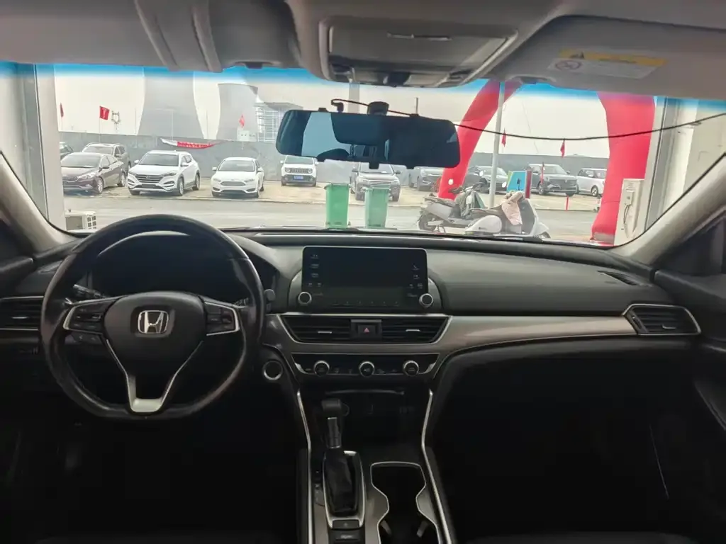 Honda Accord — фото 5