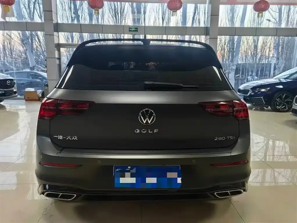 Volkswagen Golf 2023 из CN, фото 2