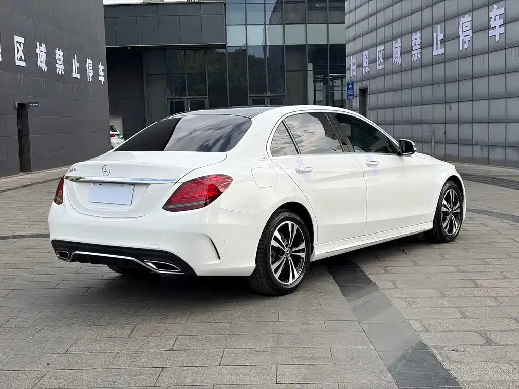 Mercedes-Benz C-Class — фото 2
