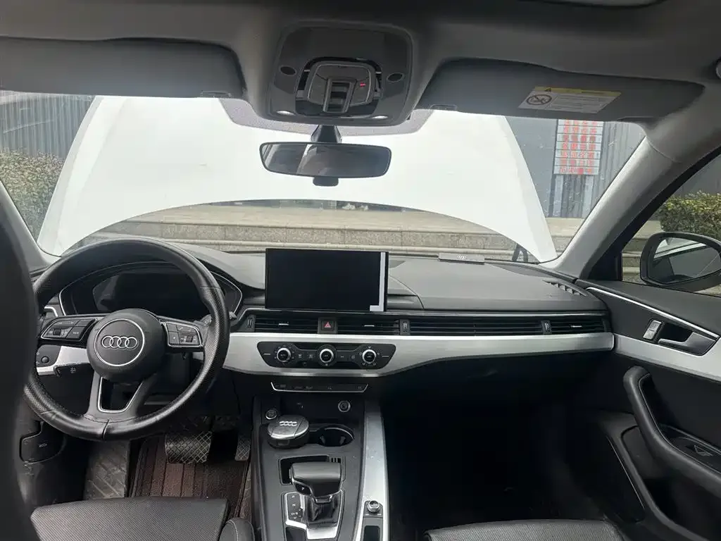 Audi A4L 2024 из CN, фото 5