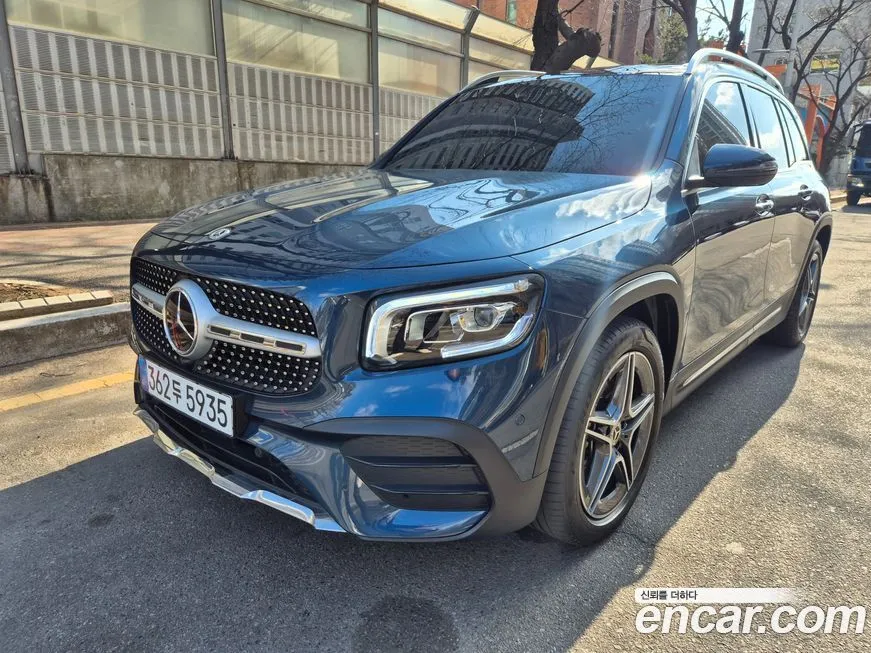 Mercedes-Benz GLB-Class — фото 1