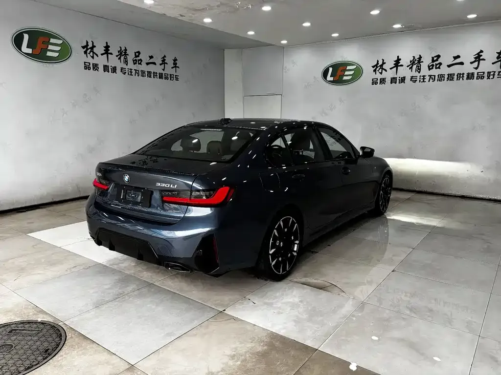 BMW 3 Series 2025 из CN, фото 2