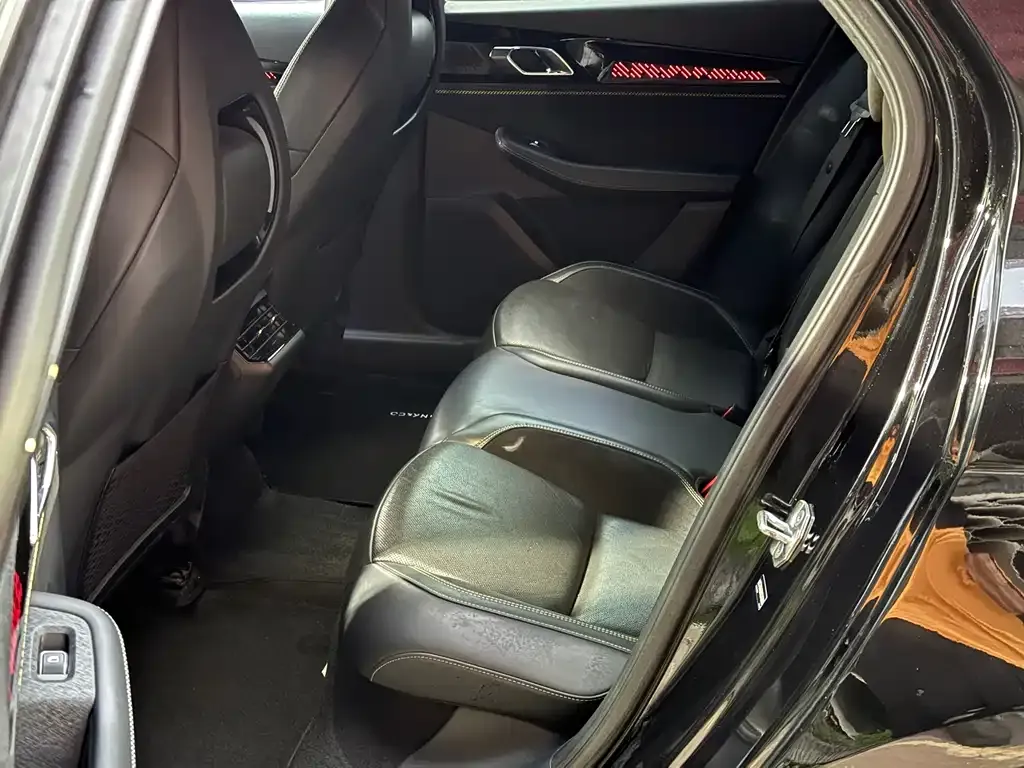 Lynk & Co 03 2023 из CN, фото 7