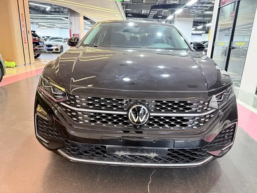 Volkswagen Passat — фото 6
