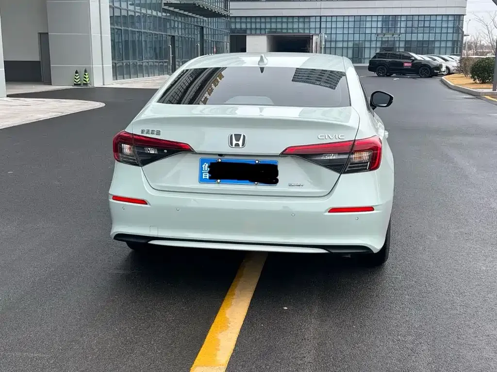 Honda Civic — фото 7