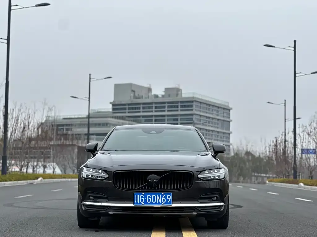 Volvo S90 2021 из CN, фото 4