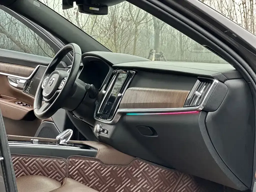 Volvo S90 2021 из CN, фото 7