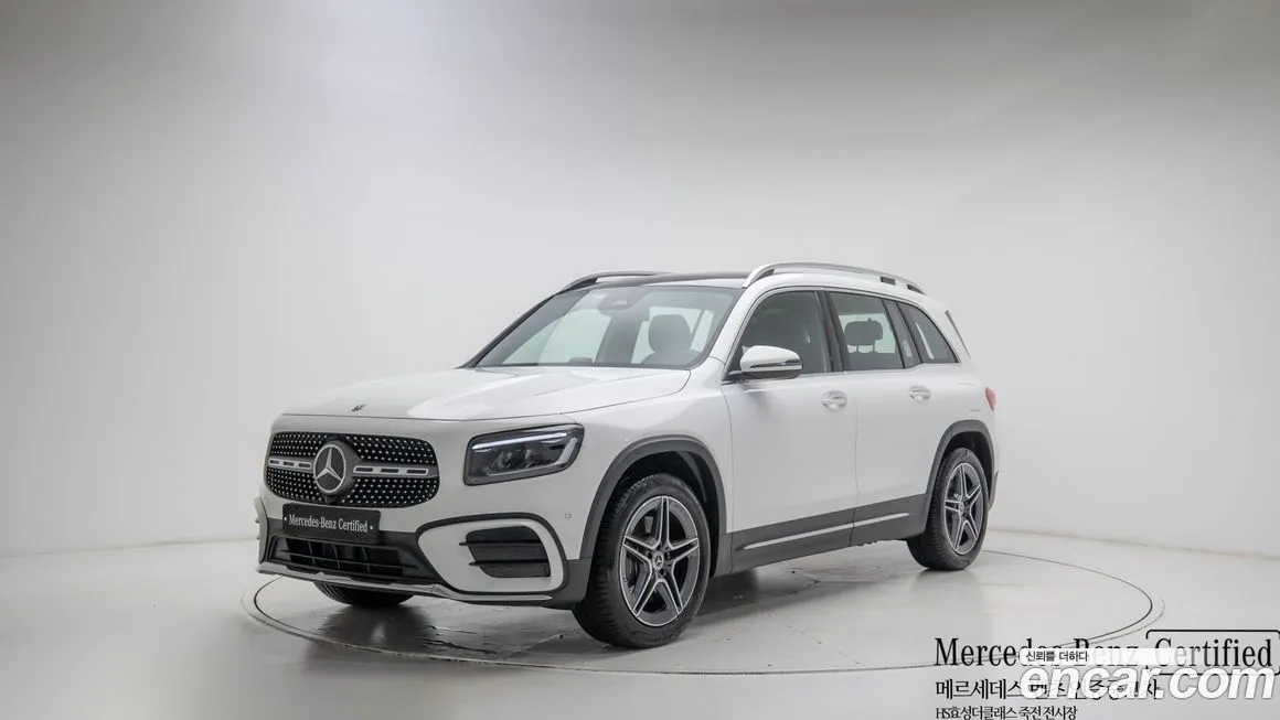 Mercedes-Benz GLB-Class — фото 1