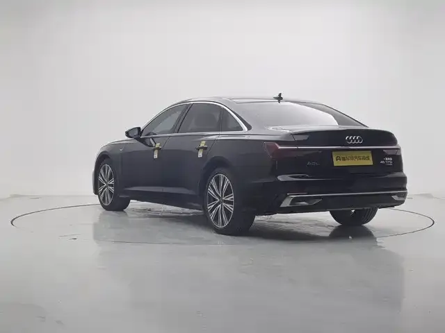 Audi A6L — фото 5