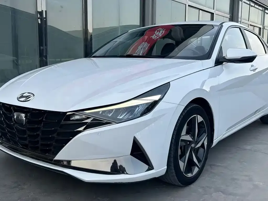 Hyundai Elantra 2022 из CN, фото 1