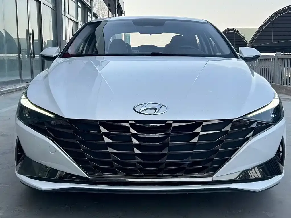 Hyundai Elantra 2022 из CN, фото 9
