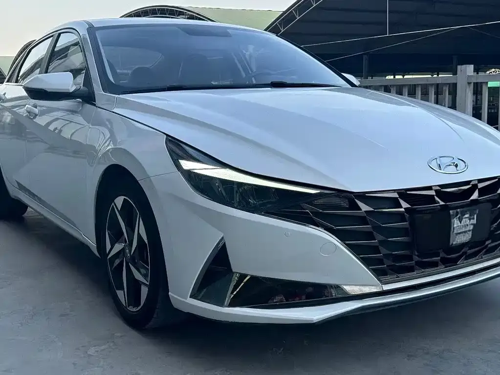 Hyundai Elantra 2022 из CN, фото 7
