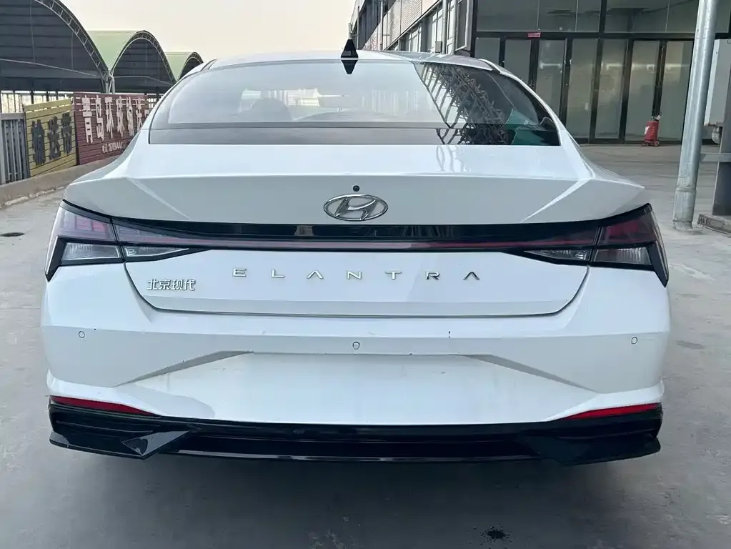 Hyundai Elantra 2022 из CN, фото 4