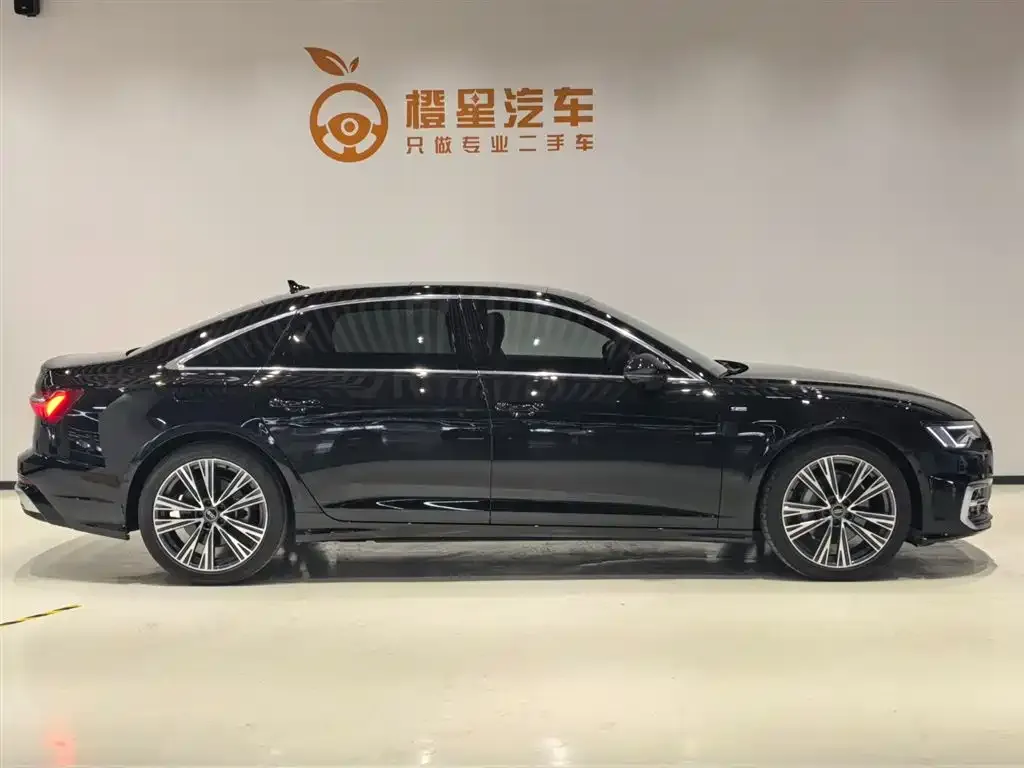 Audi A6L 2025 из CN, фото 4