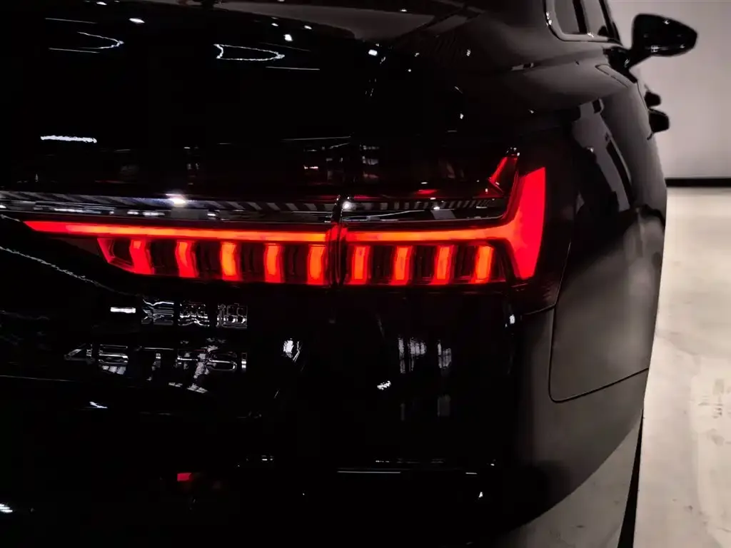 Audi A6L 2025 из CN, фото 3