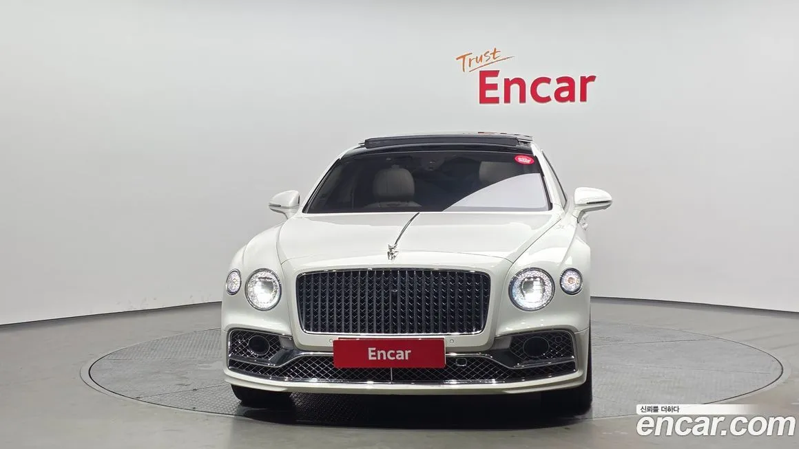 Bentley Flying Spur 2021 из KR, фото 2