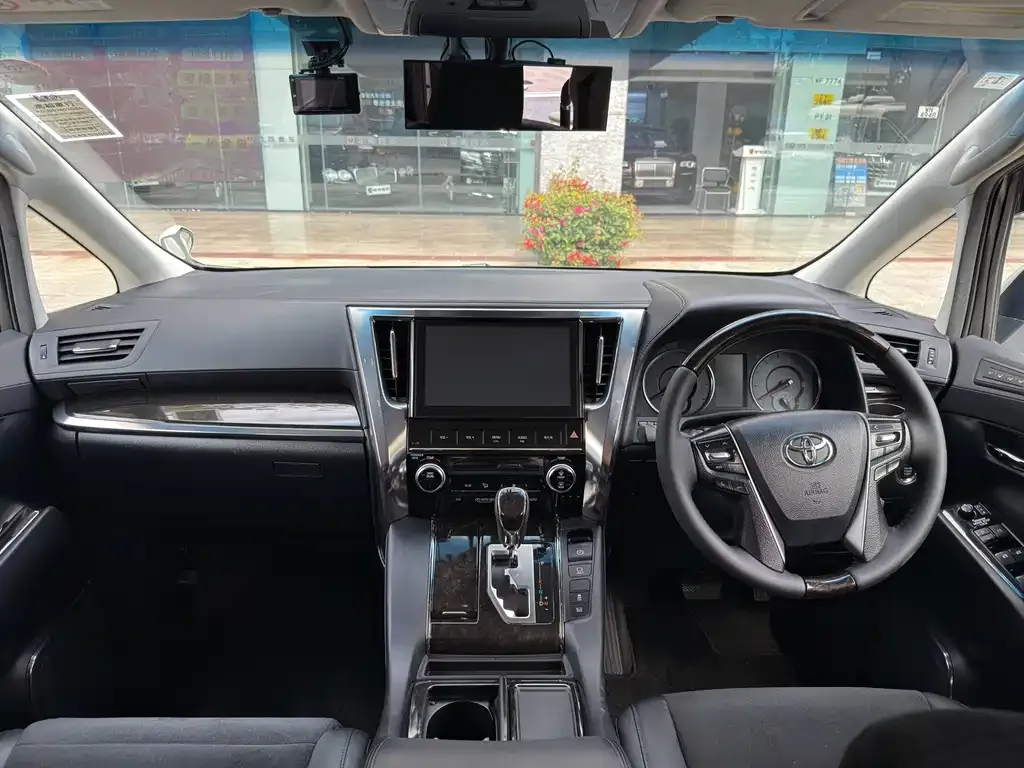 Toyota Alphard 2026 из CN, фото 6