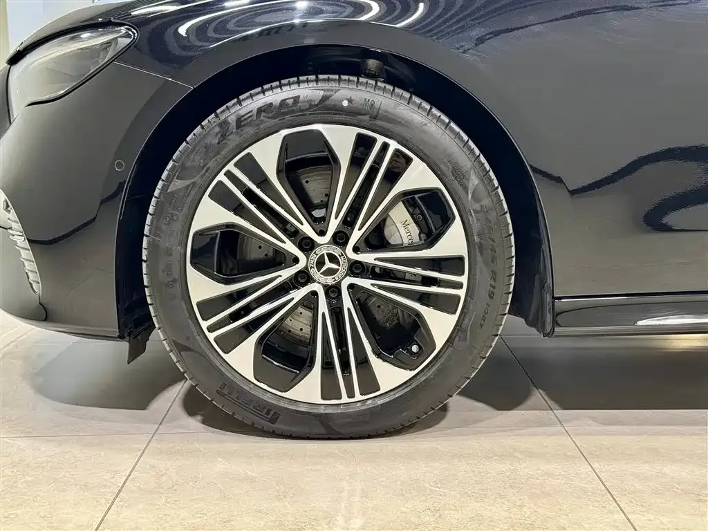 Mercedes-Benz E-Class New Energy — фото 5