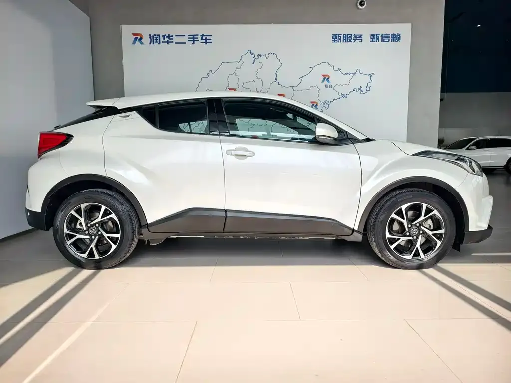 Toyota C-HR — фото 5