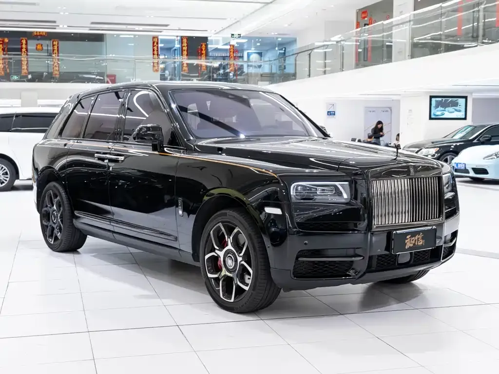 Rolls-Royce Cullinan — фото 9
