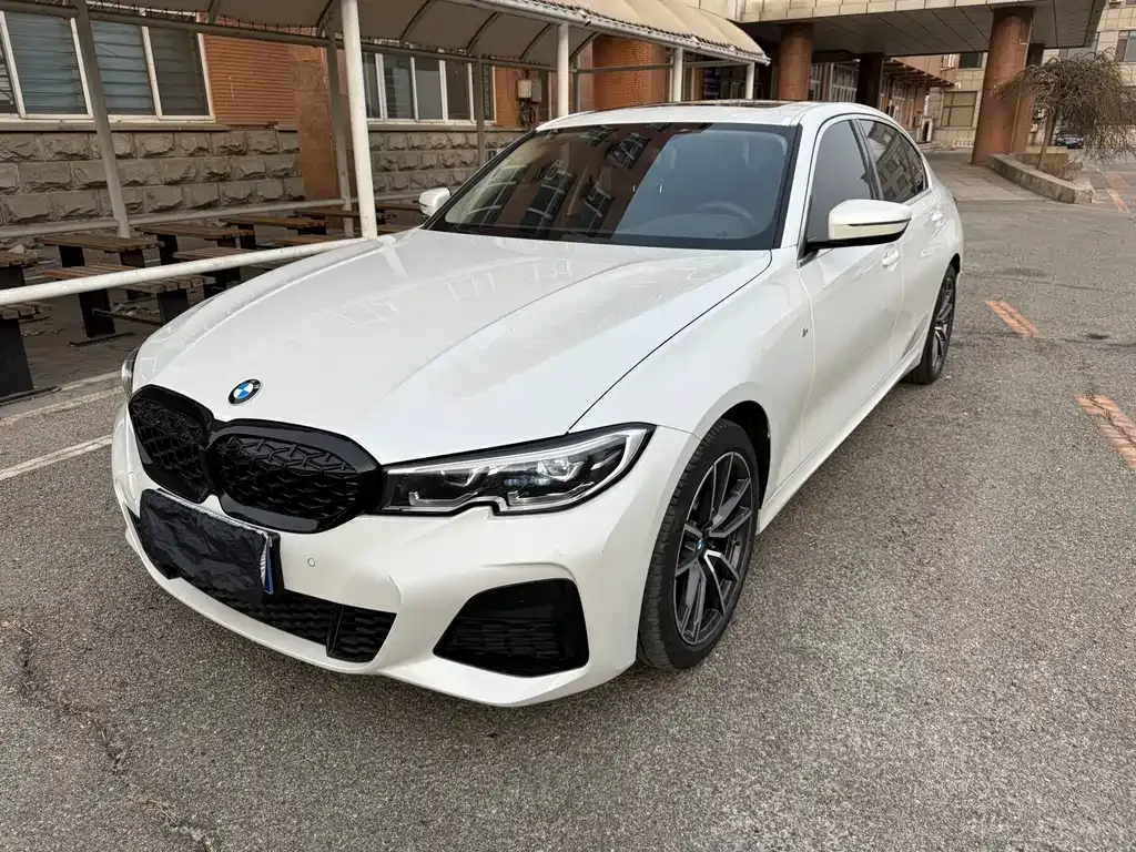 BMW 3 Series — фото 1