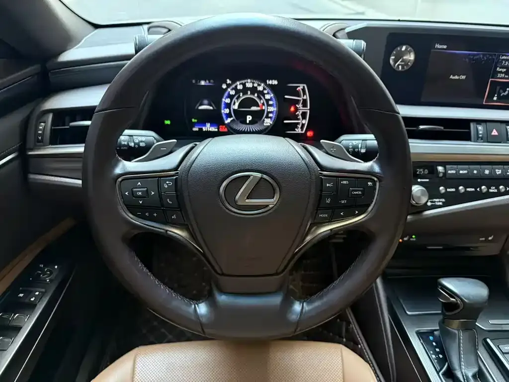 Lexus ES — фото 3