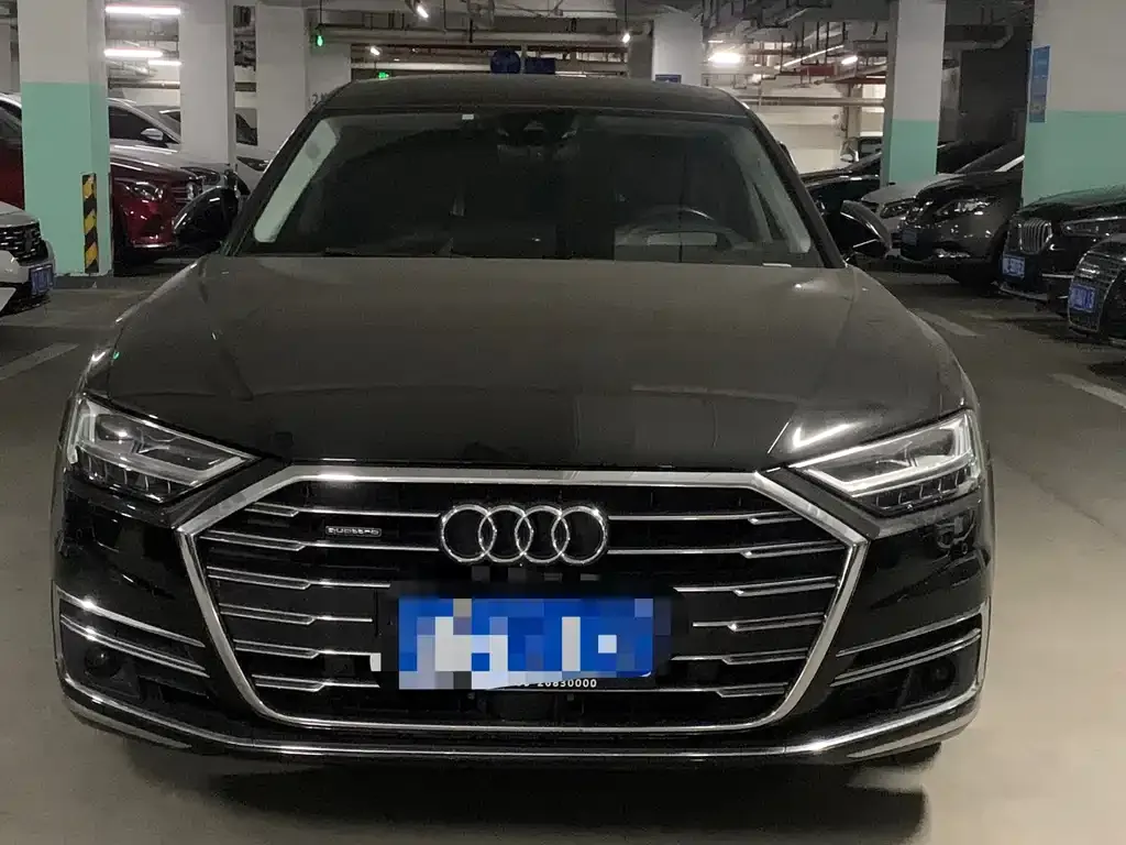 Audi A8 — фото 2