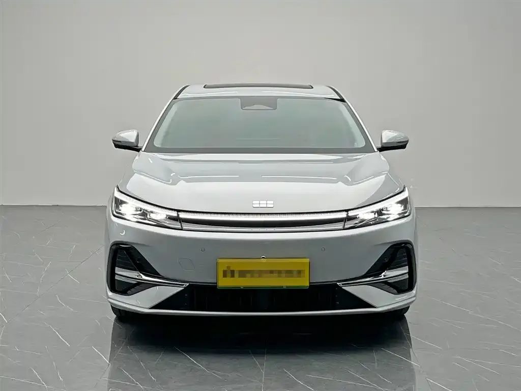 Geely 银河A7 2025 из CN, фото 2