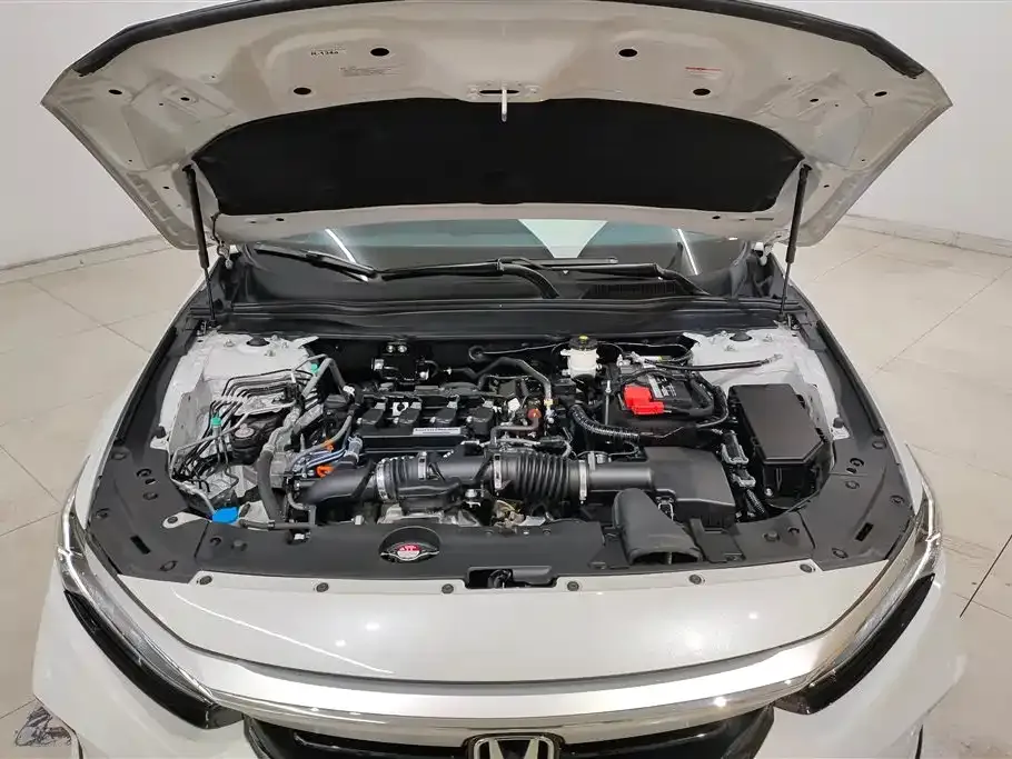 Honda Inspire — фото 10