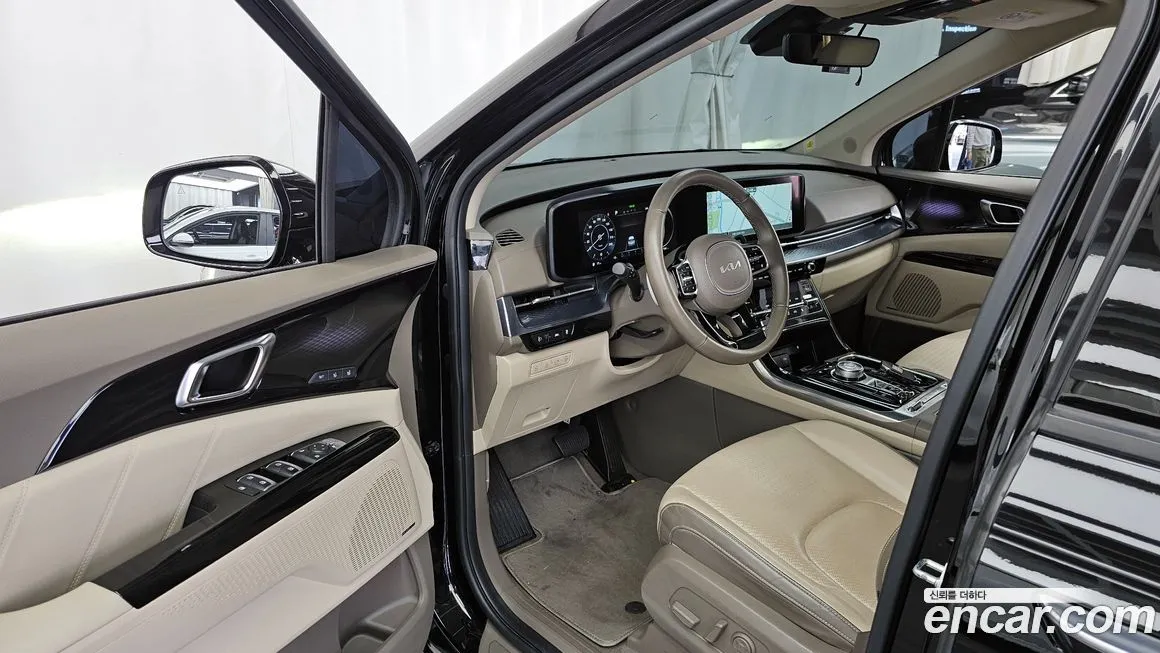 Kia Carnival — фото 10