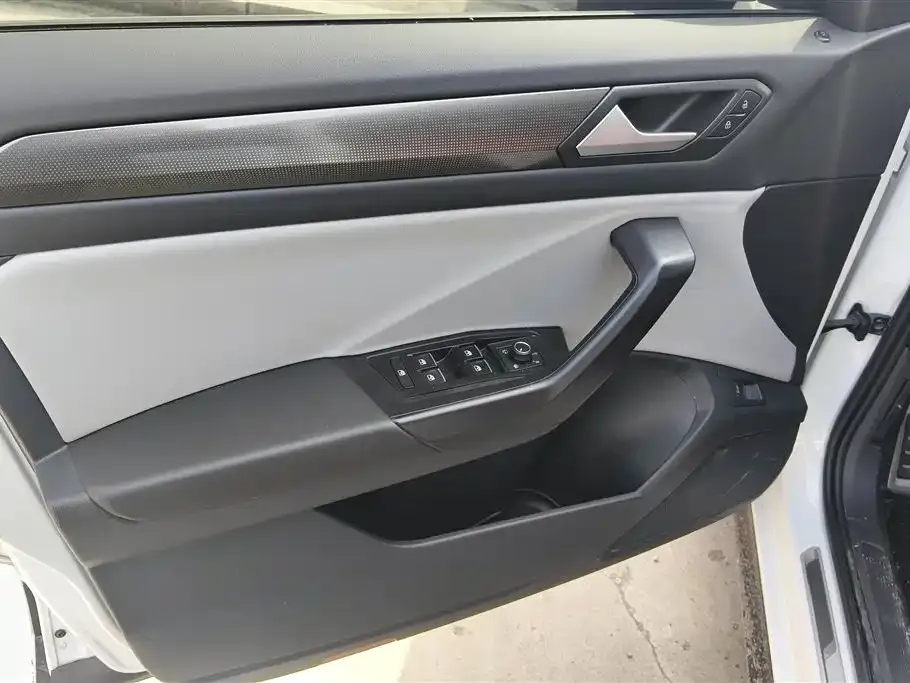 Volkswagen T-Roc 2025 из CN, фото 4