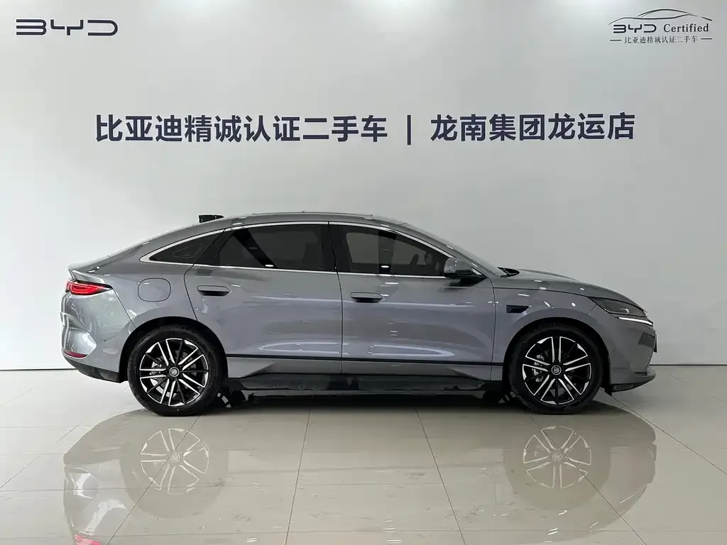 BYD Qin L — фото 9
