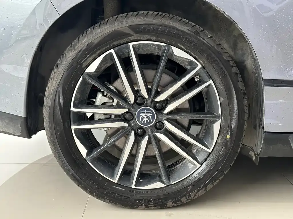BYD Qin L — фото 8